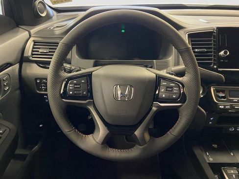 New 2026 Honda Ridgeline Black Edition image 13