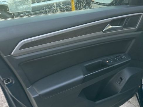 Used 2020 Volkswagen Atlas SE w/ Panoramic Sunroof Package image 16