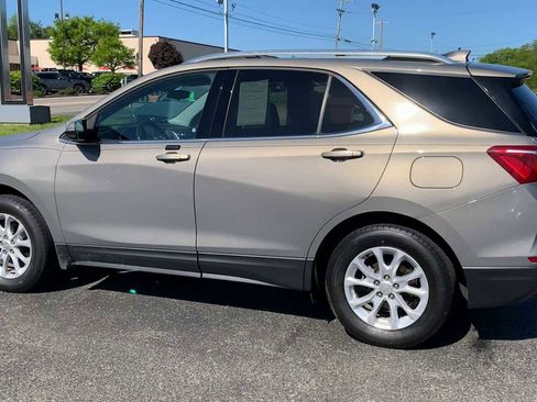 Certified 2018 Chevrolet Equinox LT w/ Sun & Infotainment Package AWD/4WD image 6