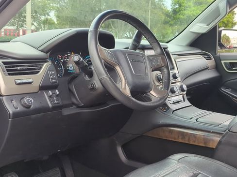 Used 2018 GMC Yukon Denali w/ Open Road Package image 9