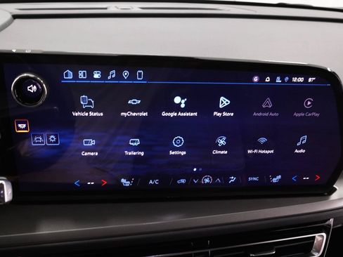 New 2026 Chevrolet Traverse LT FWD image 18