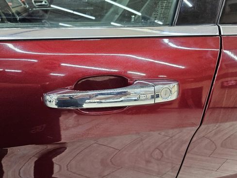 Used 2019 Jeep Grand Cherokee Limited image 11