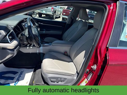 Used 2018 Toyota Camry SE w/ Protection Package (Q2) FWD image 12