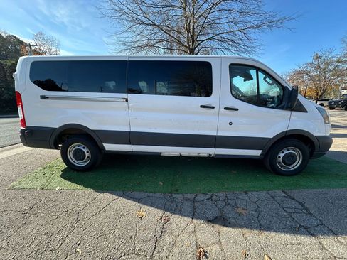 Used 2016 Ford Transit 350 XL image 8