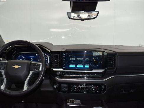 Used 2022 Chevrolet Silverado 1500 LTZ w/ LTZ Premium Package image 21