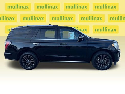 Used 2019 Ford Expedition Limited w/ Equipment Group 301A AWD/4WD image 2