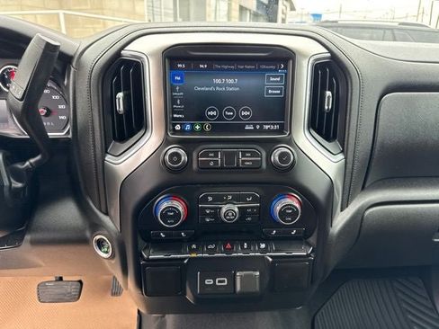 Used 2021 Chevrolet Silverado 1500 LT AWD/4WD image 14