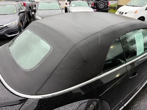 Used 2015 Volkswagen Beetle TDI image 14