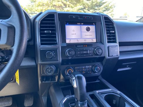 Used 2019 Ford F150 XLT w/ Equipment Group 302A Luxury AWD/4WD image 9