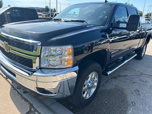 Used 2014 Chevrolet Silverado 2500 LTZ w/ LTZ Plus Package AWD/4WD image 5