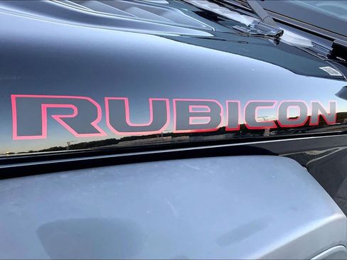 Used 2018 Jeep Wrangler Unlimited Rubicon AWD/4WD image 9