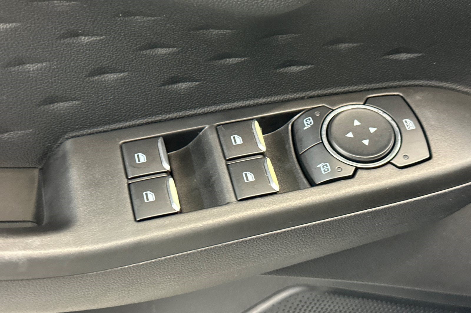 Used 2020 Ford Escape SEL FWD image 14