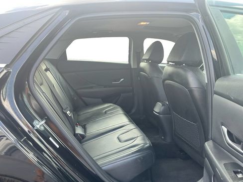 Used 2023 Hyundai Elantra Limited FWD image 23