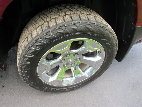 Used 2019 RAM 1500 Big Horn AWD/4WD image 8