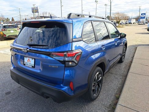 New 2025 Subaru Forester Premium image 6