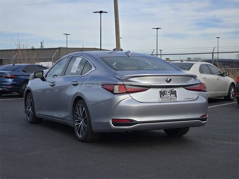 Used 2022 Lexus ES 300h 300h w/ Premium Package image 5