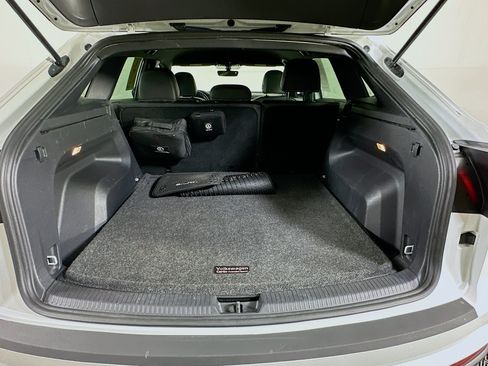 Used 2022 Volkswagen Atlas Cross Sport SE FWD image 27