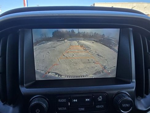 Used 2015 GMC Canyon SLE image 19