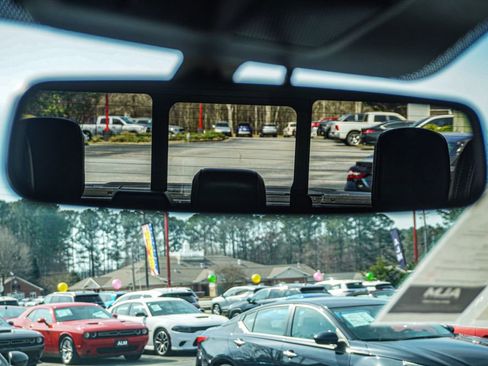 Used 2022 Ford F150 Platinum image 48