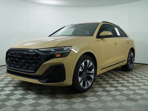 Certified 2025 Audi Q8 Premium Plus w/ Premium Plus Package AWD/4WD image 4