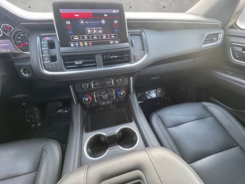 Used 2021 Chevrolet Tahoe LT w/ Luxury Package AWD/4WD image 3