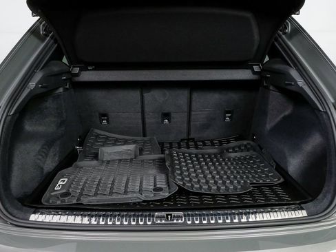 Used 2024 Audi Q3 2.0T Premium w/ Convenience Package image 29