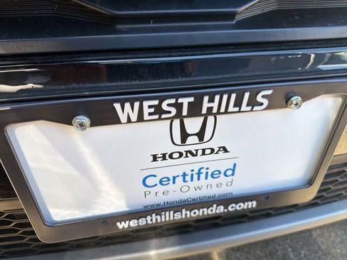 Used 2025 Honda Pilot EX-L image 3