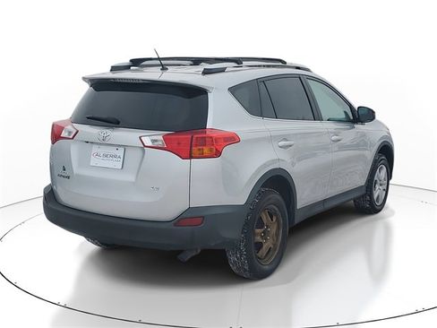 Used 2013 Toyota RAV4 LE image 4