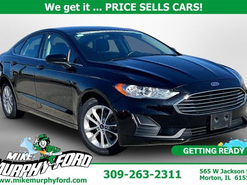 Used 2020 Ford Fusion SE image 1