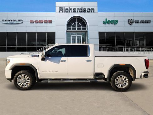 Used 2021 GMC Sierra 3500 Denali w/ Denali Ultimate Package image 3