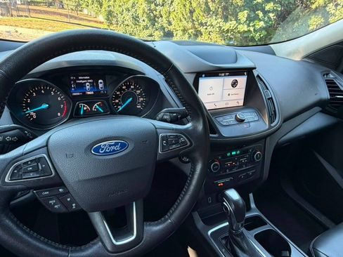 Used 2019 Ford Escape SEL AWD/4WD image 11