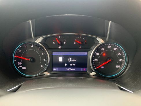 Used 2022 Chevrolet Equinox Premier image 14