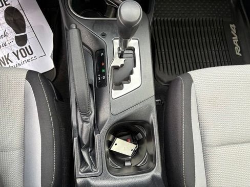 Used 2018 Toyota RAV4 XLE AWD/4WD image 26