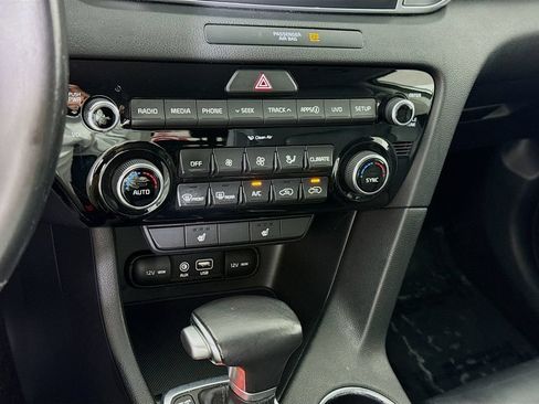 Used 2018 Kia Sportage EX AWD/4WD image 6