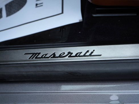 Used 2018 Maserati Levante S GranSport AWD/4WD image 19