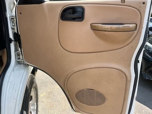 Used 2000 Dodge B1500 image 20