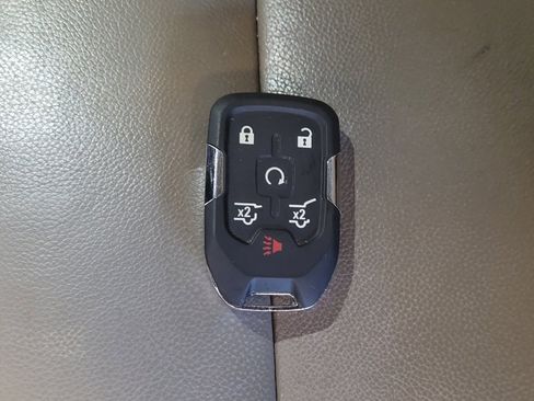 Used 2017 Chevrolet Tahoe LT w/ LT Signature Package image 32