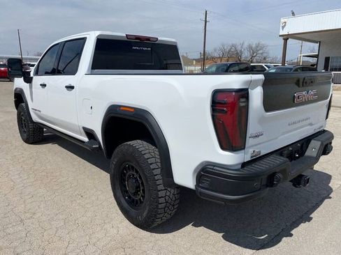 Used 2025 GMC Sierra 2500 AT4X w/ AT4X AEV Edition image 4