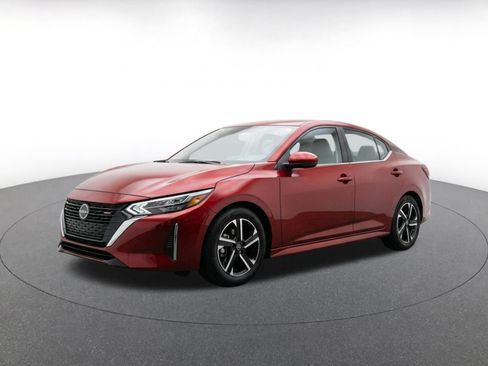 Used 2025 Nissan Sentra SV FWD image 3