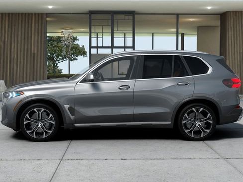 New 2026 BMW X5 sDrive40i w/ Premium Package RWD image 4
