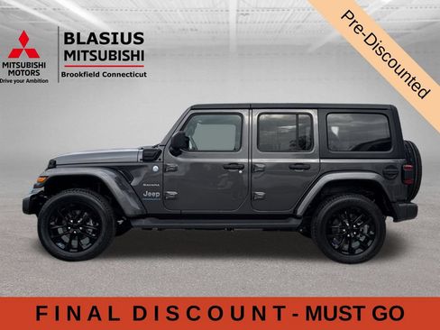 Used 2023 Jeep Wrangler Unlimited Sahara w/ Cold Weather Group AWD/4WD image 5