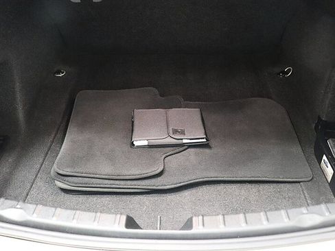 Used 2017 BMW 320i Sedan RWD image 27