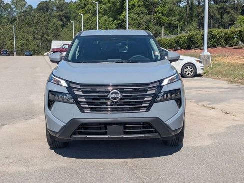 New 2026 Nissan Rogue SV FWD image 8