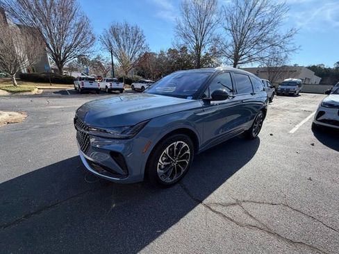 New 2026 Lincoln Nautilus Reserve image 3