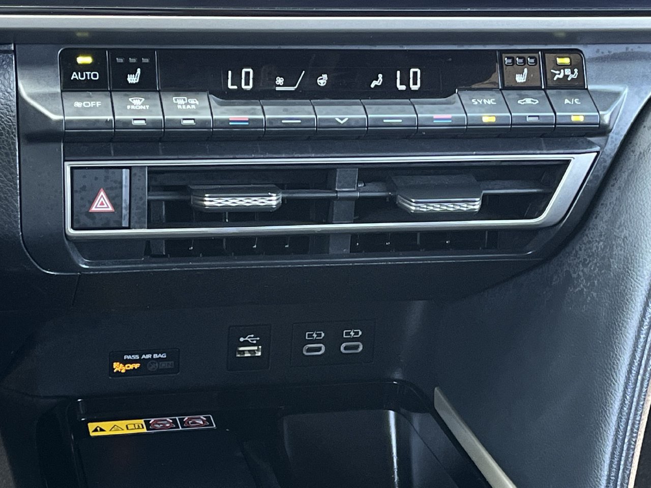 Used 2025 Toyota Camry XSE FWD image 18
