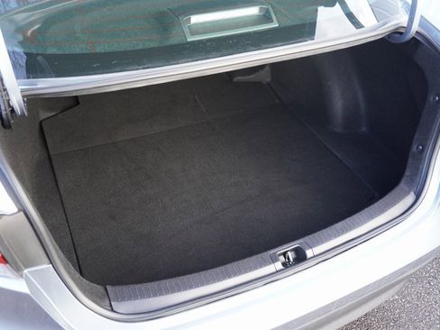 Used 2024 Toyota Corolla LE image 7