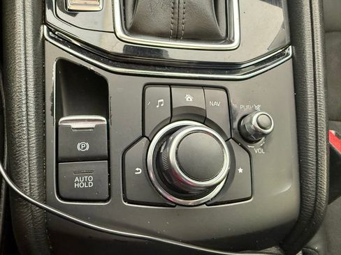 Used 2018 MAZDA CX-5 Touring w/ Preferred Equipment Package image 22