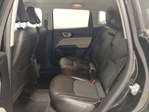 Used 2022 Jeep Compass Limited AWD/4WD image 18