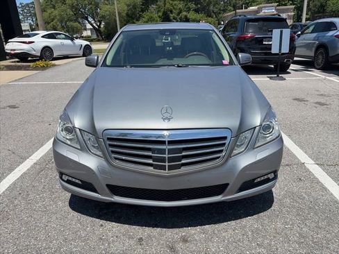 Used 2010 Mercedes-Benz E 350 Sedan image 2
