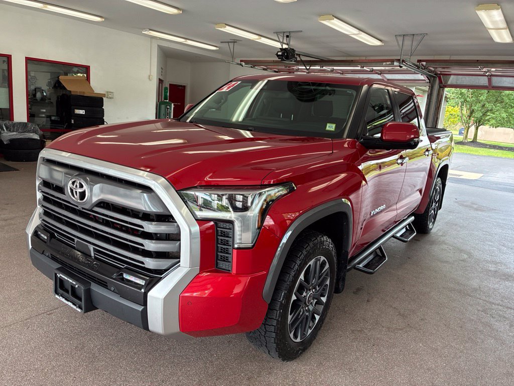 Used 2024 Toyota Tundra Limited AWD/4WD image 3